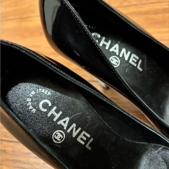 Chanel Patent Leather Glitter Heel Pump - Picture 3 of 9